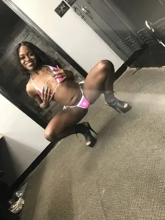 OnlyFans cuenta officiallynuna avatar 1