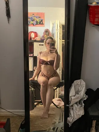 OnlyFans cuenta bellaheartsyou header 2