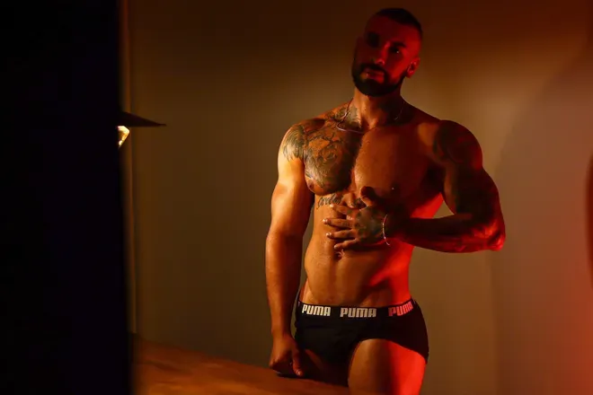 OnlyFans cuenta matheobrownx header 2