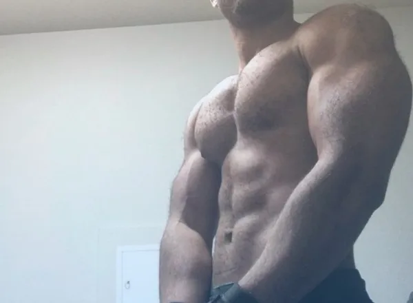 OnlyFans account  flexin3x header 2