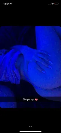 OnlyFans cuenta hollybae22 header 2