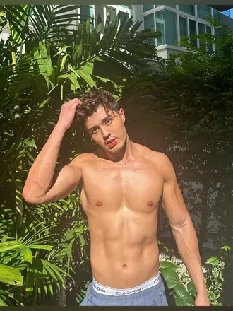 OnlyFans cuenta elixxxofficfree avatar 1
