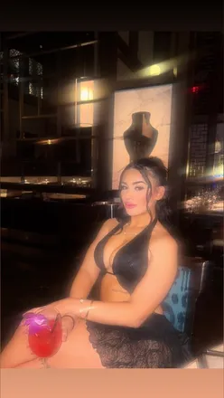 OnlyFans cuenta paisleythedoll header 2