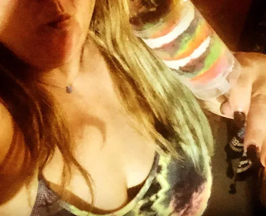 OnlyFans account  izzybee26 avatar 1