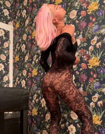 OnlyFans account  pina2021 avatar 1