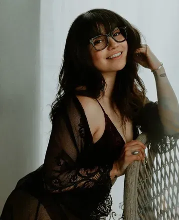 OnlyFans account  badbee_bb avatar 1