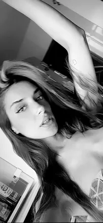 OnlyFans cuenta whereissaraaa header 2