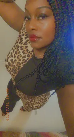 OnlyFans cuenta mageegrl32 header 2