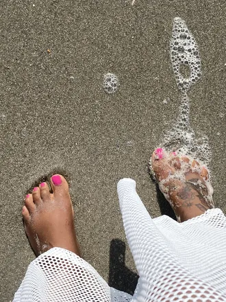 OnlyFans cuenta feetqueenmoor header 2