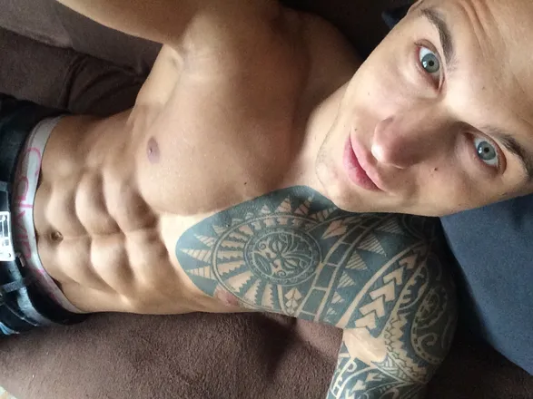 OnlyFans cuenta erichardyx previous_headers_1 3