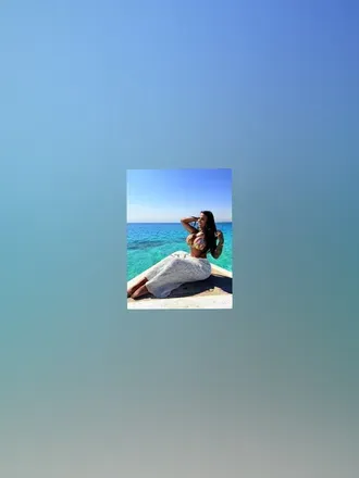 OnlyFans account  iuhasalexandra_free header 2