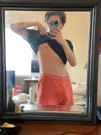 OnlyFans cuenta hungboyjyden avatar 1