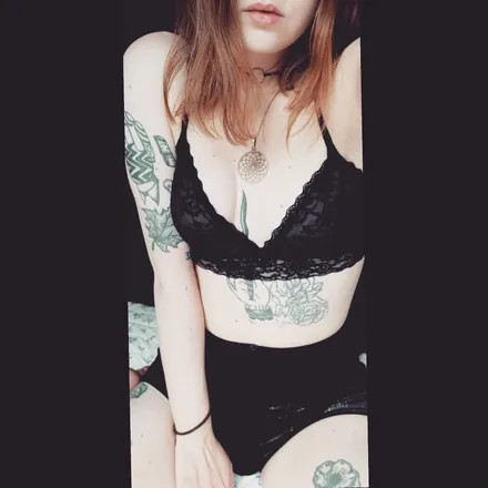 OnlyFans account  naughtymathilde avatar 1