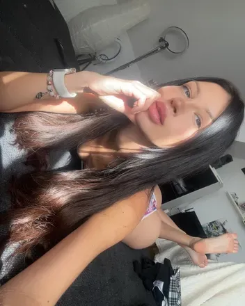 OnlyFans cuenta yourelisen avatar 1