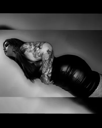 OnlyFans cuenta hilli_xx header 2