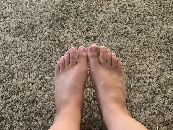 OnlyFans cuenta footfetiishprincess avatar 1