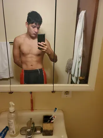 OnlyFans cuenta alealejandr00 avatar 1