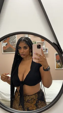 OnlyFans account  brownsugashawtysfeet avatar 1
