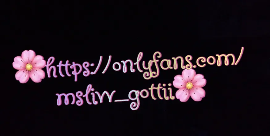OnlyFans cuenta juicyydollhousee header 2
