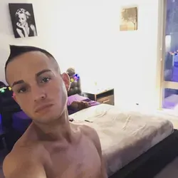 OnlyFans cuenta prettyboy317 avatar 1