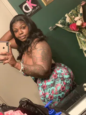 OnlyFans cuenta therealhaiti header 2