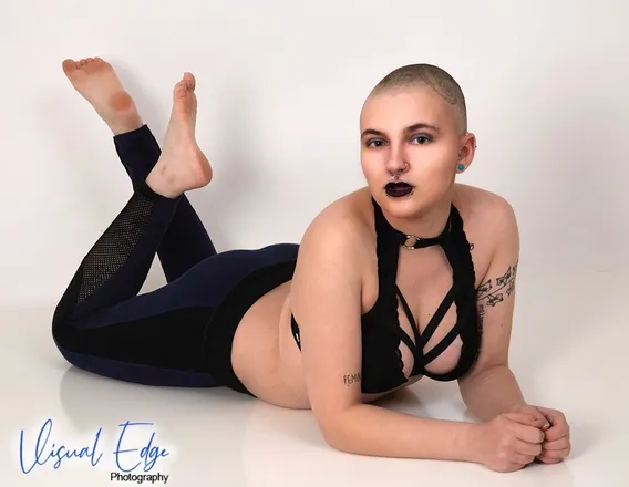 OnlyFans cuenta lunatic0420 header 2