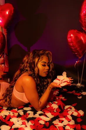 OnlyFans cuenta missvmonet header 2