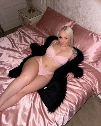 OnlyFans cuenta piiamaria header 2