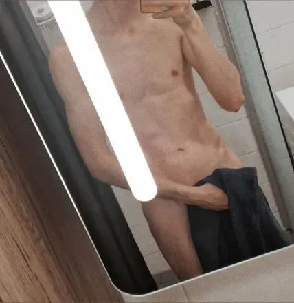OnlyFans cuenta myanmato avatar 1