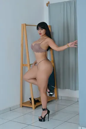 OnlyFans of isabellabella5