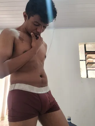 OnlyFans cuenta menor80 header 2