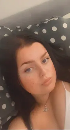 OnlyFans cuenta courtneyknapper avatar 1