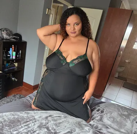 OnlyFans account  coloredfpig avatar 1