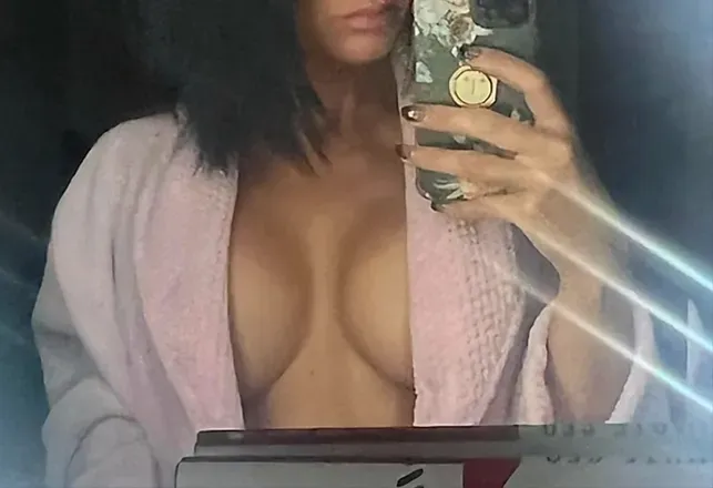 OnlyFans account  fitmommylana avatar 1