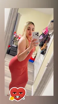 OnlyFans account  solesrica avatar 1