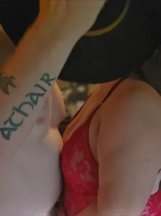 OnlyFans cuenta luckyredandlia header 2