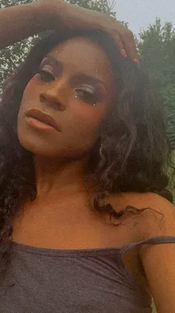 OnlyFans account  kayymarrieann avatar 1