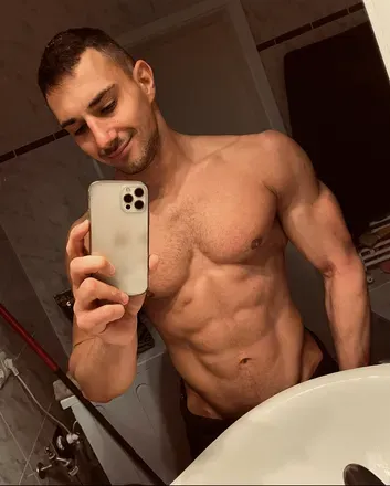 OnlyFans cuenta dragomir007 avatar 1