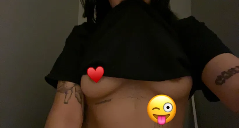 OnlyFans cuenta wipedoutpeach header 2