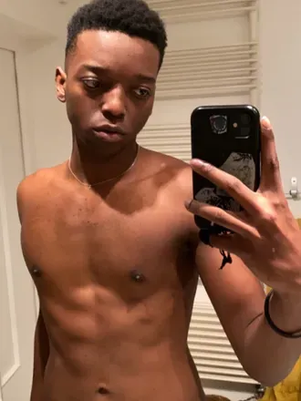 OnlyFans account  manuclout avatar 1