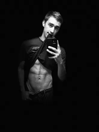 OnlyFans cuenta joesch96 header 2
