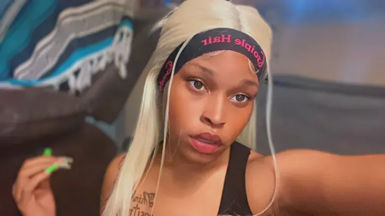 OnlyFans cuenta therealbrazybarbie header 1
