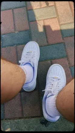 OnlyFans cuenta justaguyinsocks header 2