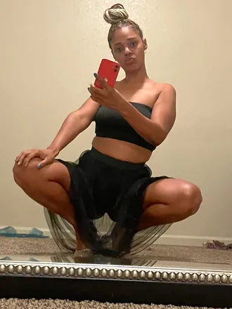 OnlyFans cuenta desirree32 header 2