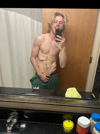 OnlyFans account  itslogey avatar 1