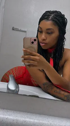 OnlyFans cuenta kissesbycocoa01 avatar 1