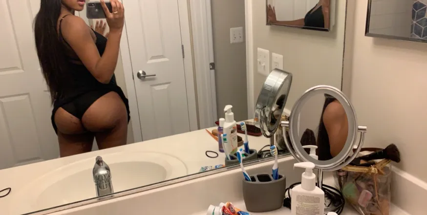 OnlyFans cuenta vicky_secrets3 header 2