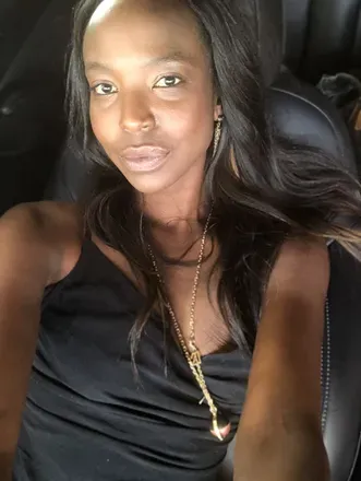 OnlyFans account  naomiundressedfree avatar 1