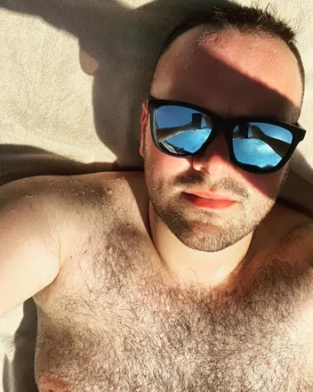 OnlyFans cuenta bear_top header 2