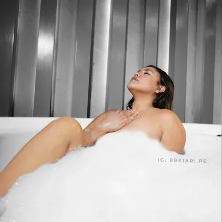 OnlyFans cuenta bbkiari.pe header 2